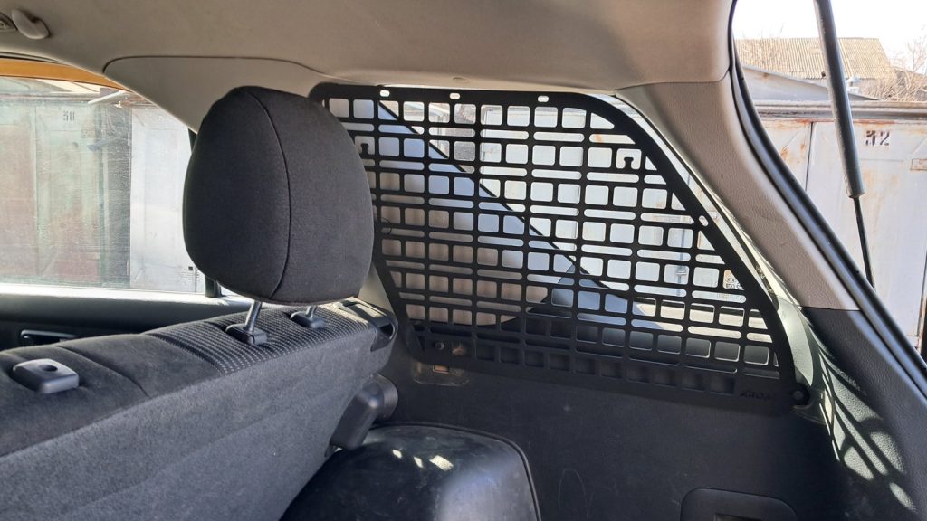 Модульна система зберігання Molle (Молле) для вікон багажника Kia Sorento BL (2002-2009)