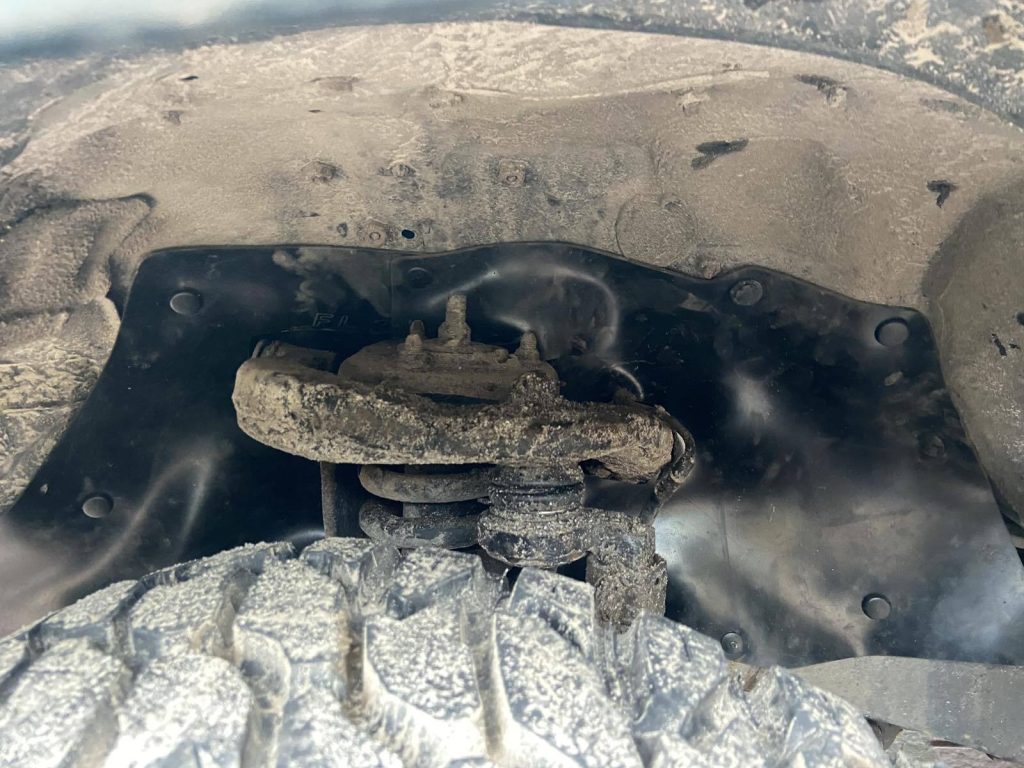 Комплект посиленого брудозахисту моторного відсіку з набором кліпс для Toyota Land Cruiser Prado 90 (1996-2002)