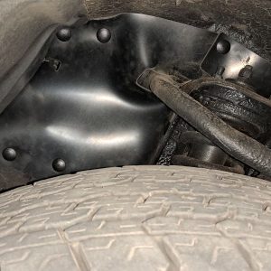 Комплект посиленого брудозахисту моторного відсіку з набором кліпс для Toyota Hilux G7 (2004-2014)