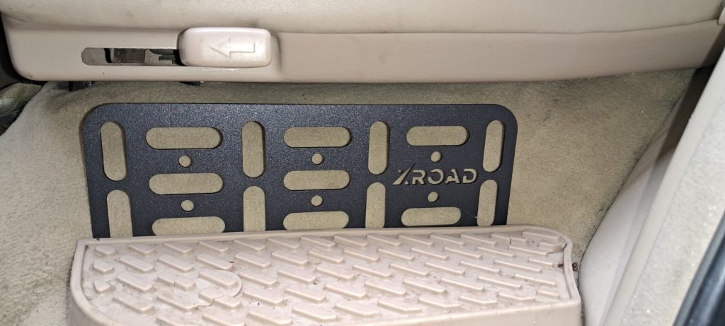 Molle (Молле) панель під заднє сидіння Toyota Land Cruiser 100