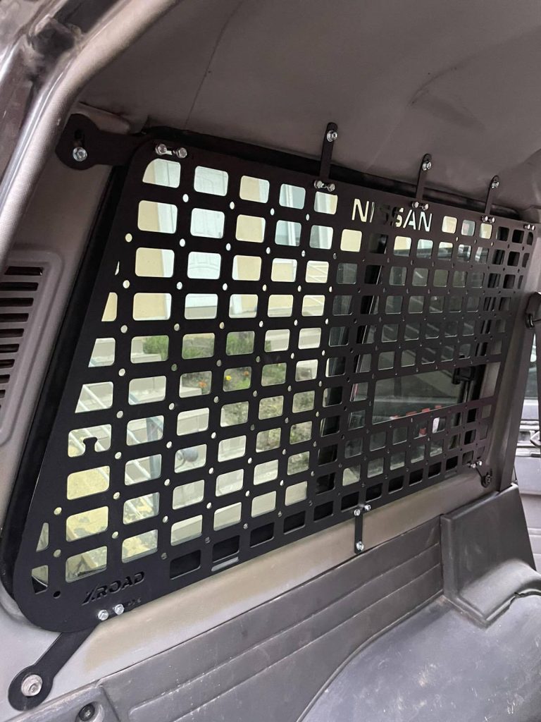 Модульна система зберігання Molle (Молле) для вікон багажника Nissan Patrol Y60