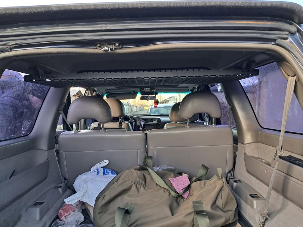 Полиця під стелю в багажник Nissan Patrol Y61