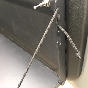 Відкидний стіл на двері багажника Suzuki Grand Vitara JT (2012-2019)