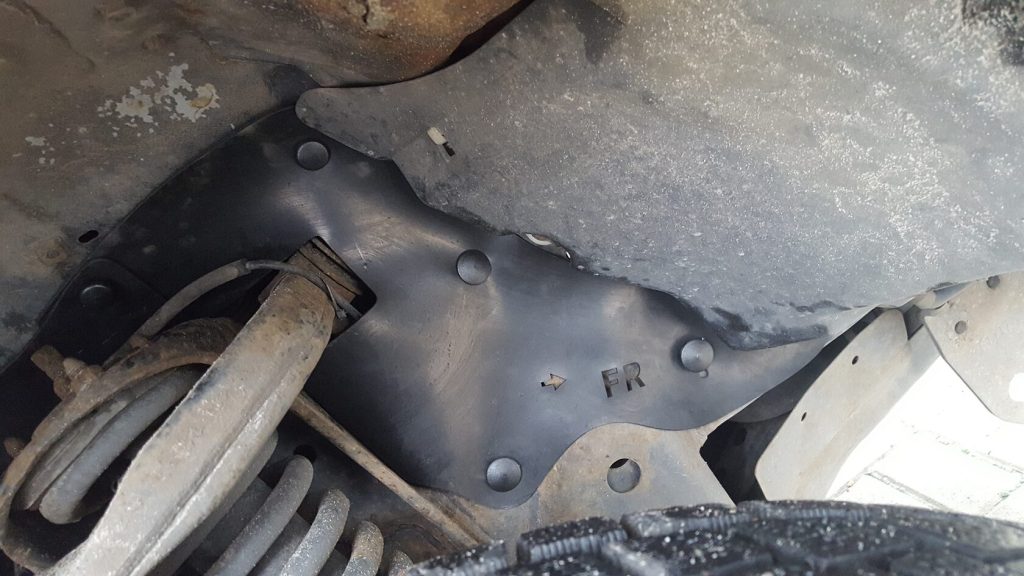 Комплект посиленого брудозахисту моторного відсіку з набором кліпс для Toyota 4Runner G3 180 (1996-2002)