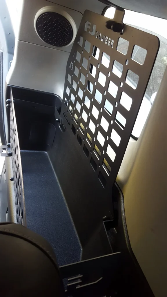 Модульна система зберігання Molle (Молле) для вікон багажника Toyota FJ Cruiser