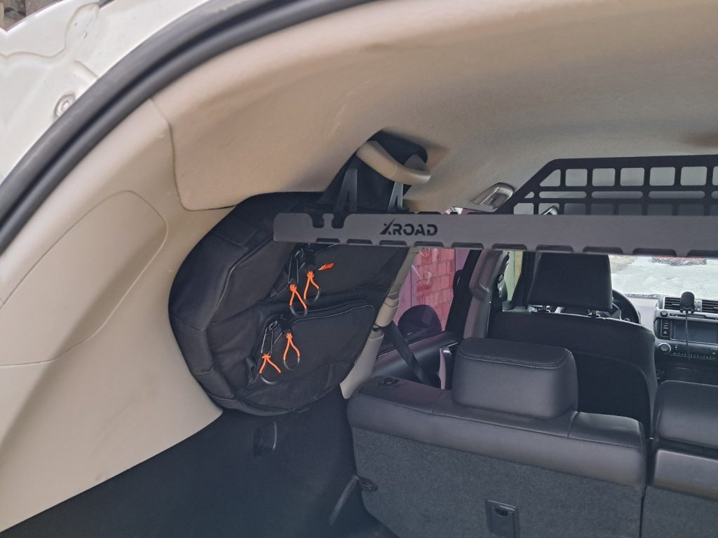 Термосумка-органайзер на вікно багажника Toyota Land Cruiser 200 / Lexus LX 570