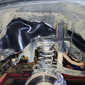 Комплект посиленого брудозахисту моторного відсіку з набором кліпс для Nissan Patrol Y61