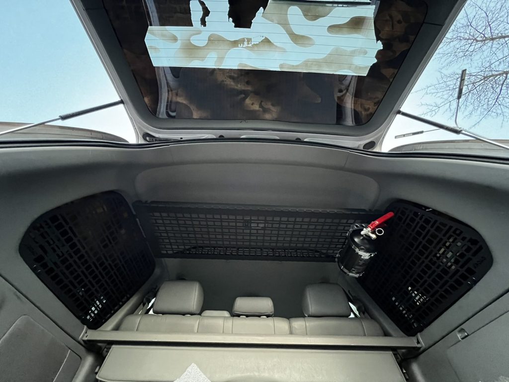 Полиця під стелю в багажник Toyota Land Cruiser 100