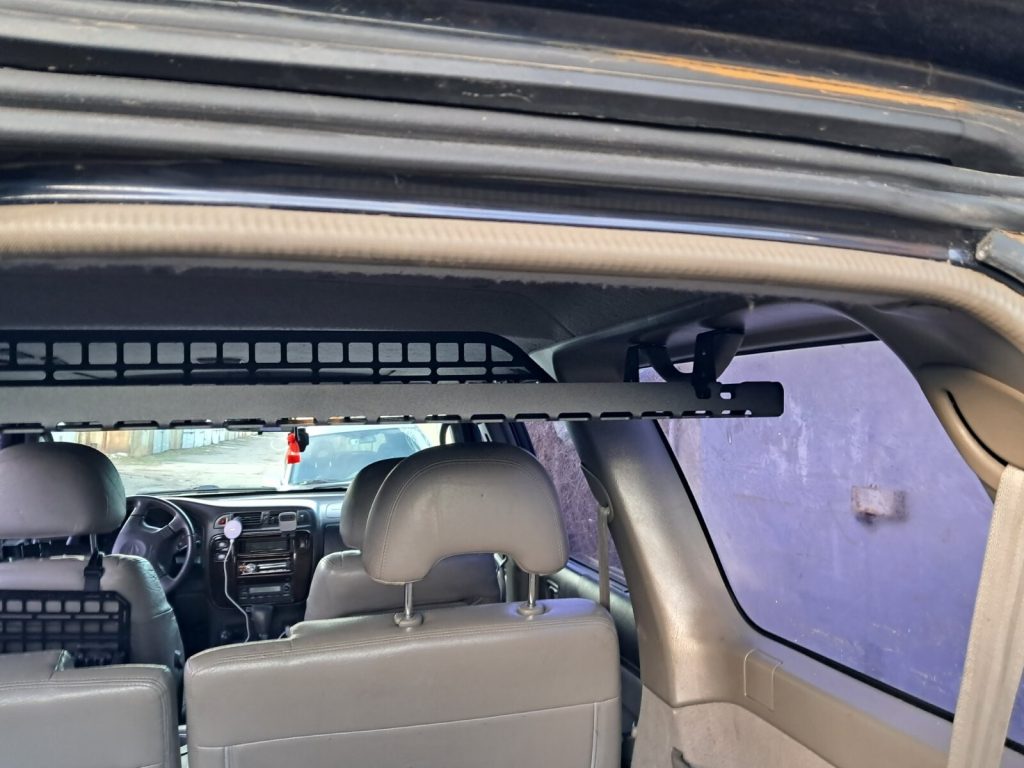 Полиця під стелю в багажник Nissan Patrol Y61