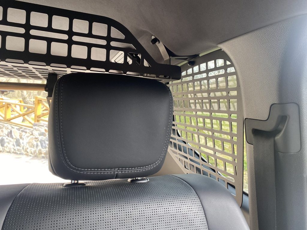 Модульна система зберігання Molle (Молле) для вікон багажника Toyota Land Cruiser 300