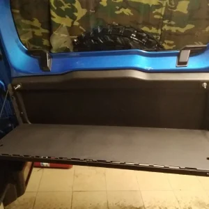Відкидний стіл на двері багажника Suzuki Grand Vitara JT (2012-2019)