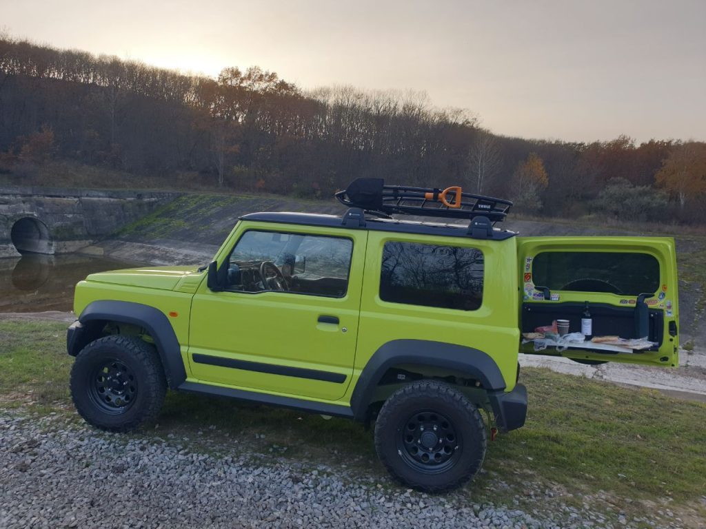 Відкидний стіл на двері багажника Suzuki Jimny (2018+)