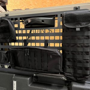 Панель Молле на вікно дверей багажника Land Rover Defender 110