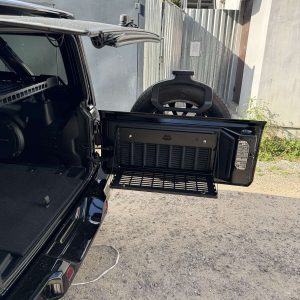 Відкидний стіл на двері багажника Jeep Wrangler JL/JK