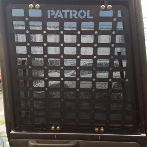 Molle (Молле) панель для дверей багажника Nissan Patrol Y61