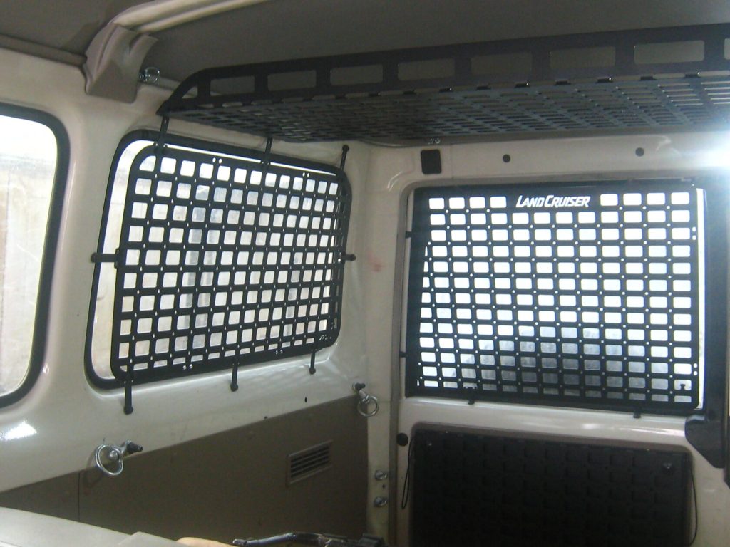 Полиця під стелю в багажник Toyota Land Cruiser 78