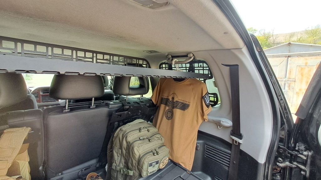 Модульна система зберігання Molle (Молле) для вікон багажника Mitsubishi Pajero 3