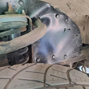 Комплект посиленого брудозахисту моторного відсіку з набором кліпс для Toyota Hilux G7 (2004-2014)