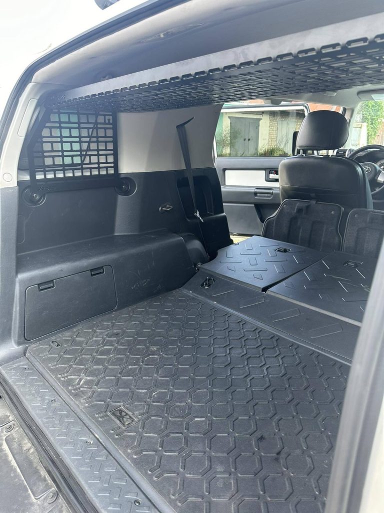 Модульна система зберігання Molle (Молле) для вікон багажника Toyota FJ Cruiser