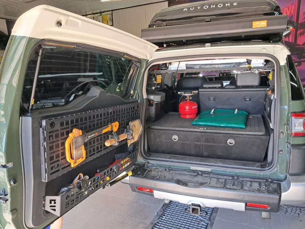 Полиця під стелю в багажник для Toyota FJ Cruiser