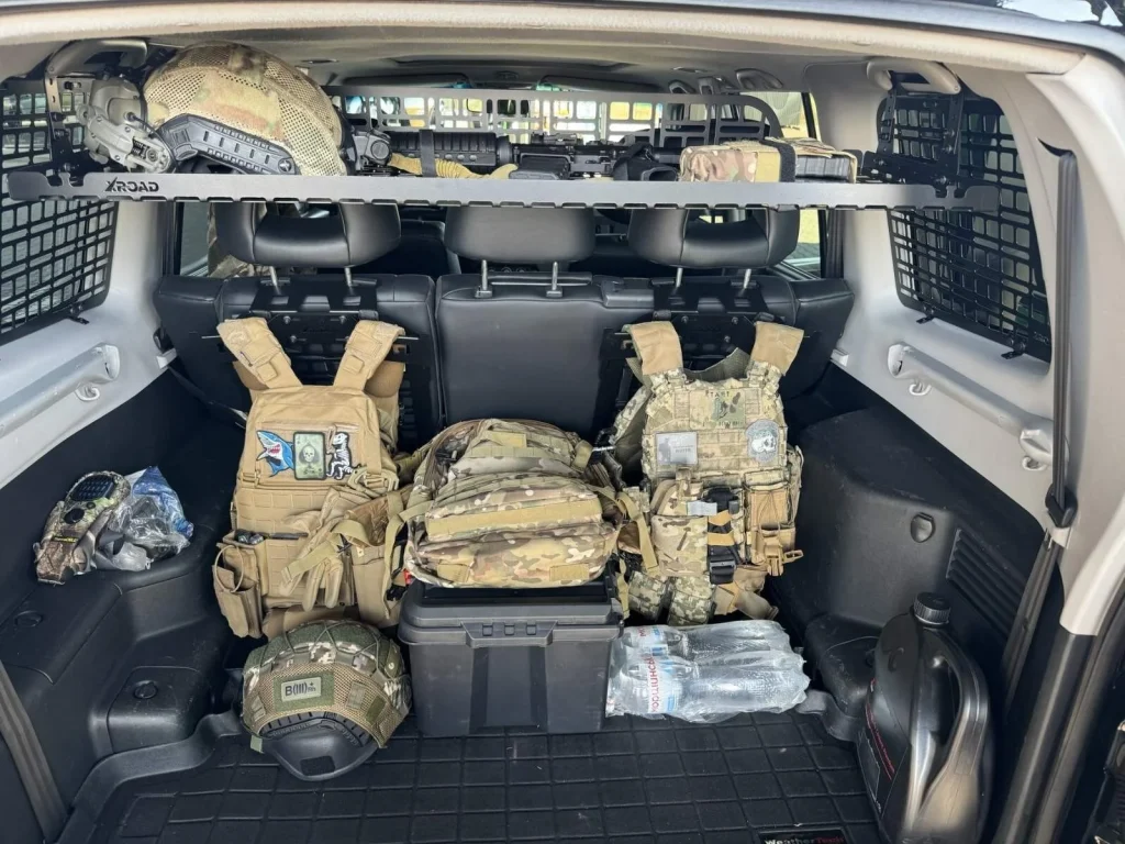 Модульна система зберігання Molle (Молле) для вікон багажника Toyota Land Cruiser 300