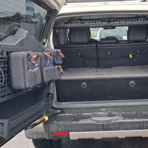 Відкидний стіл на двері багажника Toyota FJ Cruiser