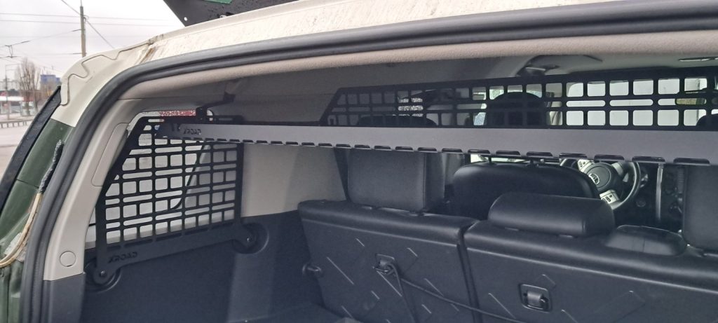 Модульна система зберігання Molle (Молле) для вікон багажника Toyota FJ Cruiser