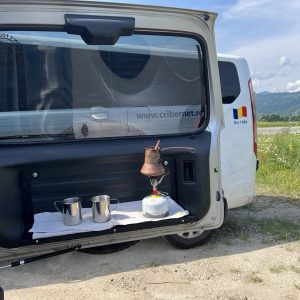 Відкидний стіл на двері багажника Suzuki Jimny JB23/JB33/JB43/JB53 (1998-2018)