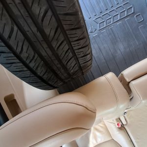 Кронштейн запасного колеса в багажник Lexus LX570