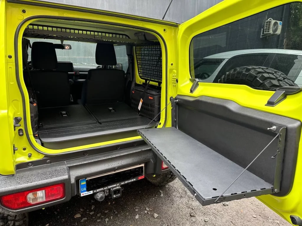 Відкидний стіл на двері багажника Suzuki Jimny (2018+)
