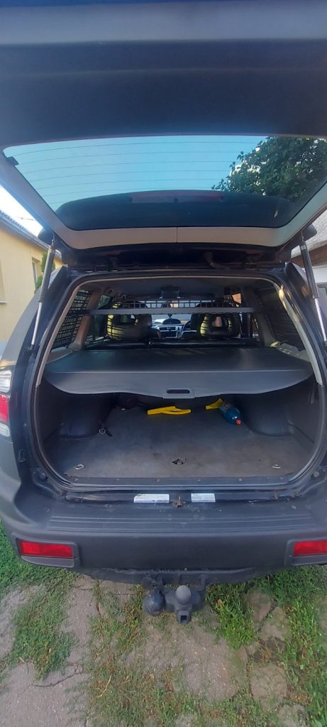 Модульна система зберігання Molle (Молле) для вікон багажника Mitsubishi Pajero Sport 1