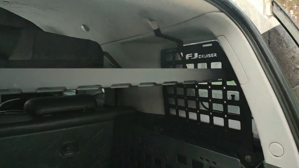 Полиця під стелю в багажник для Toyota FJ Cruiser