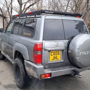 Експедиційний багажник на дах із водостоком для Nissan Patrol Y61