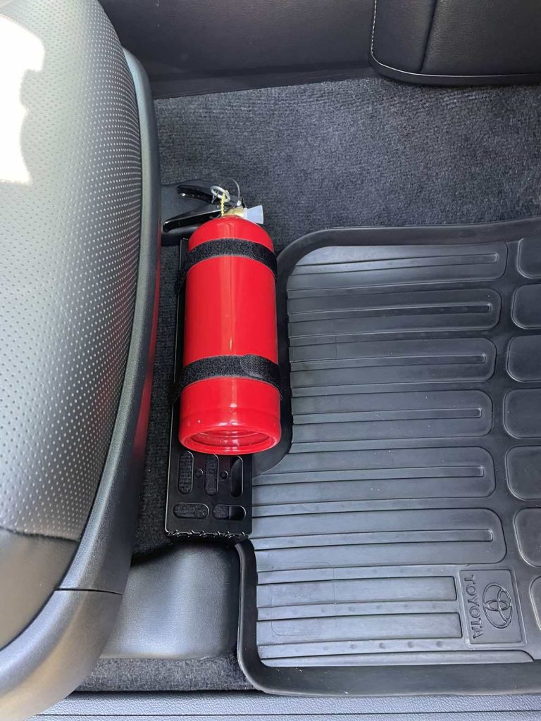 Молле панель під переднє сидіння Toyota / Lexus