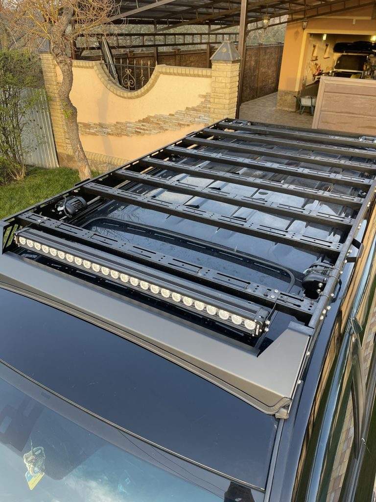 Експедиційний багажник на Toyota Land Cruiser 200