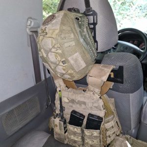 Вішак для бронежилета з універсальним кріпленням за підголівник