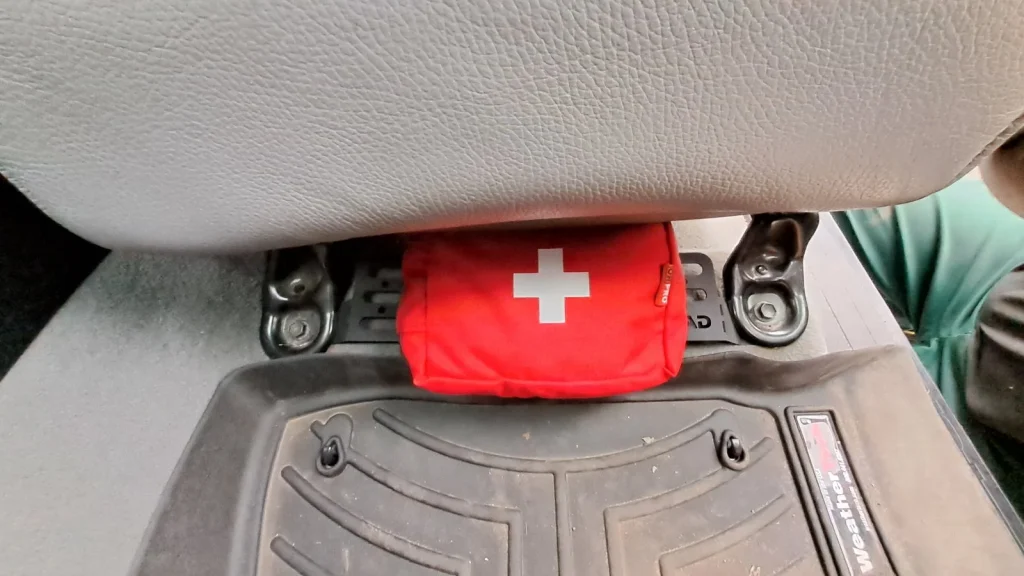 Молле панель під переднє сидіння Toyota Land Cruiser 100