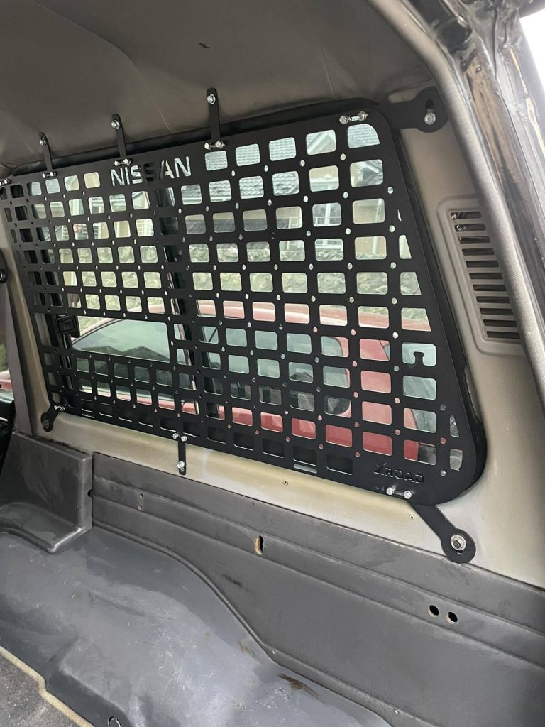 Модульна система зберігання Molle (Молле) для вікон багажника Nissan Patrol Y60