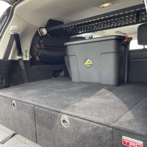 Полиця під стелю в багажник Toyota Land Cruiser 200