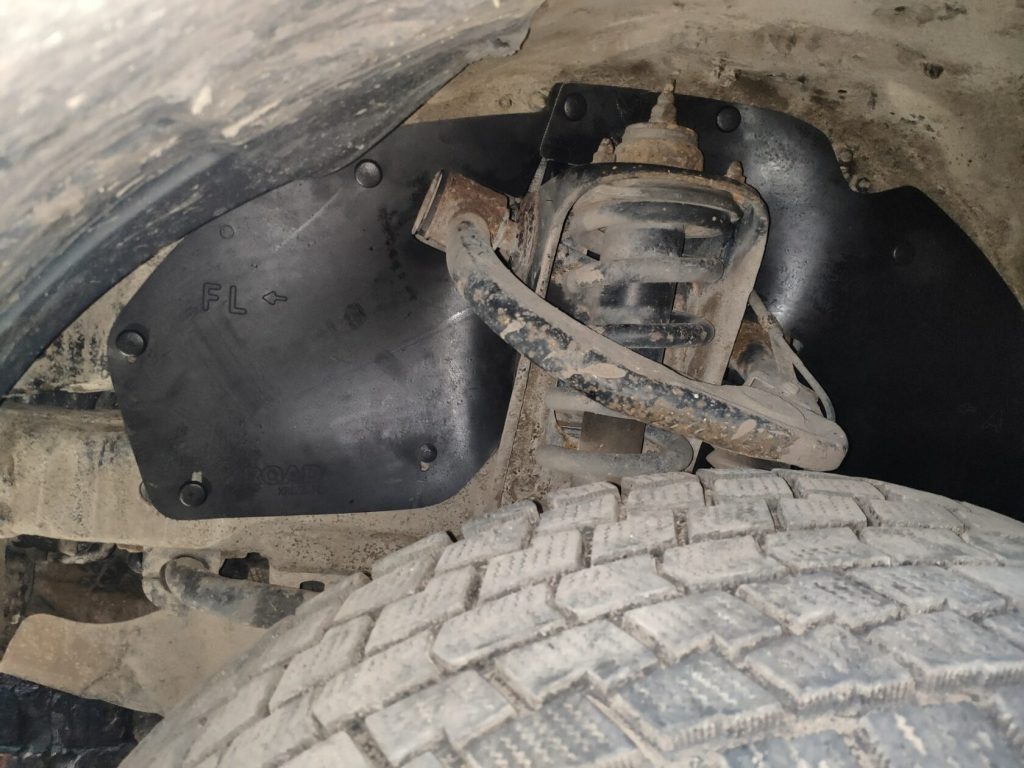 Комплект посиленого брудозахисту моторного відсіку з набором кліпс для Toyota Land Cruiser Prado 120