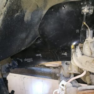 Комплект посиленого брудозахисту моторного відсіку з набором кліпс для Mitsubishi L200 G3 (1996-2004)