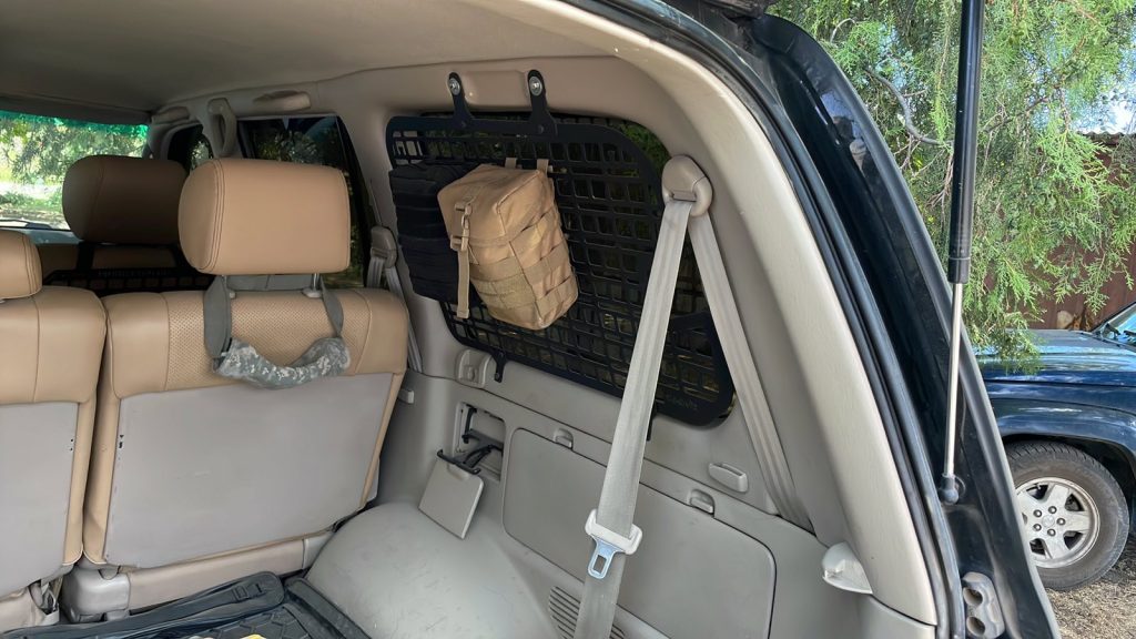 Модульна система зберігання Molle (Молле) для вікон багажника Toyota Land Cruiser 100