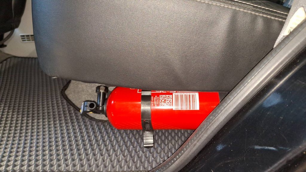 Молле панель для вогнегасника на Mitsubishi Pajero Sport 1