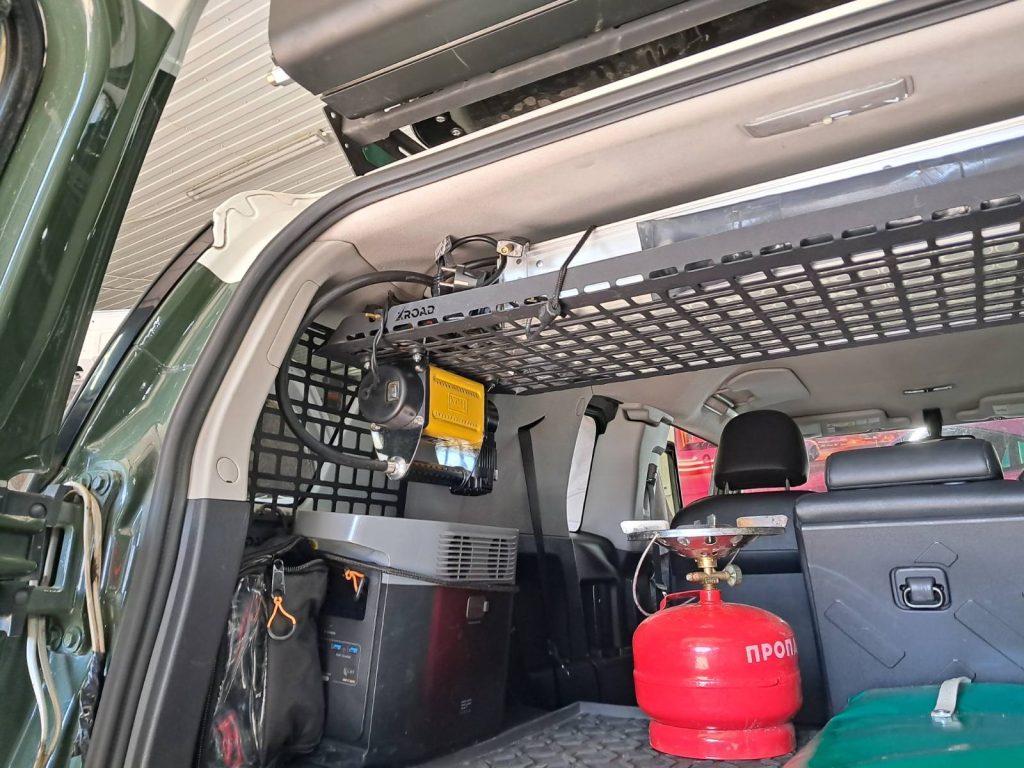 Полиця під стелю в багажник для Toyota FJ Cruiser