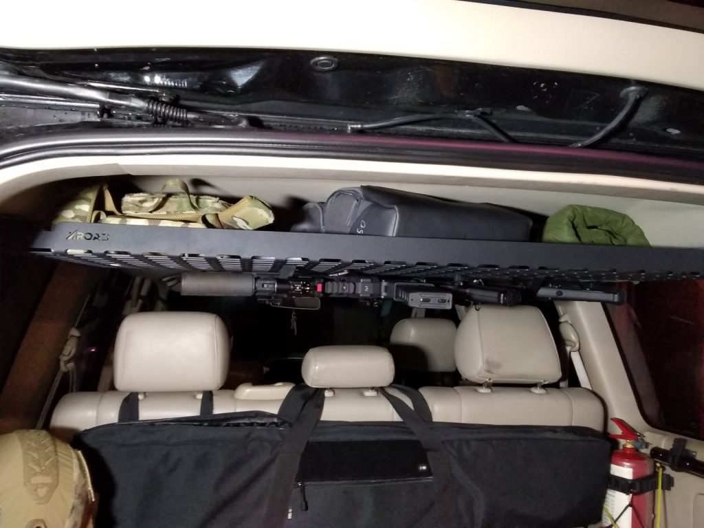 Полиця під стелю в багажник Toyota Land Cruiser 100