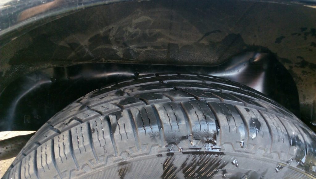 Комплект посиленого брудозахисту задньої арки з набором кліпс для Mitsubishi Pajero Sport G1 (1998-2008)