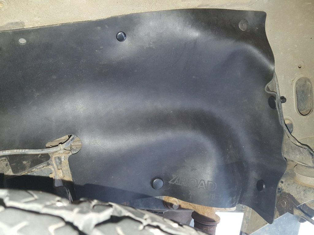 Комплект посиленого брудозахисту моторного відсіку з набором кліпс для Nissan NP300/Navara (1997-2004)