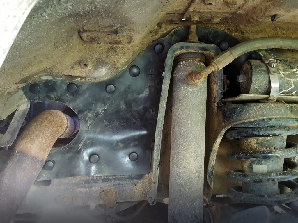 Комплект посиленого брудозахисту моторного відсіку з набором кліпс для Toyota Land Cruiser 70 (1997-т.ч.)