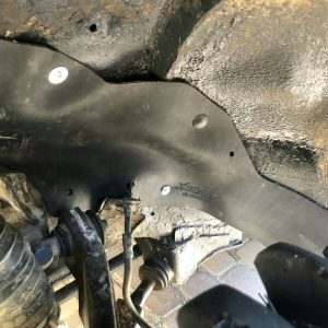 Комплект посиленого брудозахисту моторного відсіку з набором кліпс для Nissan Terrano (1985-1995)