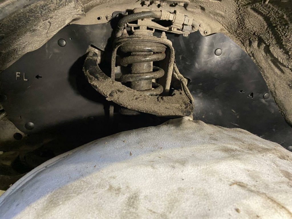 Комплект посиленого брудозахисту моторного відсіку з набором кліпс для Toyota 4Runner G5 280 (2009-т.ч.)